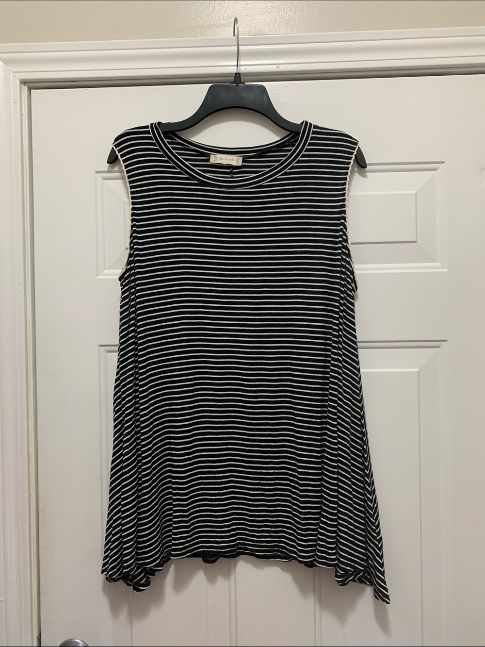 4/$10 Altar'd State Black and White Striped Sleeveless Swing Tank Size Medium